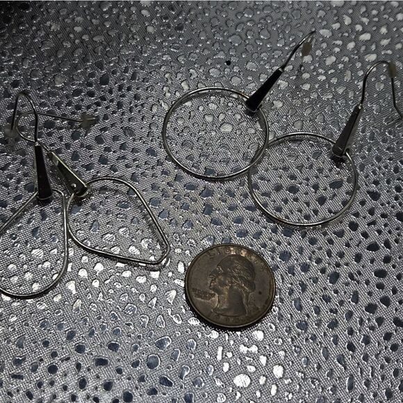 "5/$25" 2 Pairs Of Circle/Teardrop Minimalist Silver Tone Dangle Earrings - Picture 4 of 6